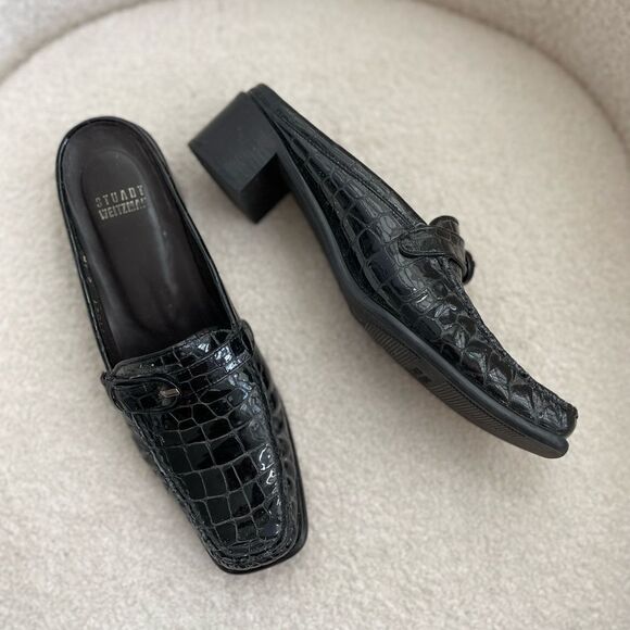 Stuart Weitzman Black Crocodile Patent Leather Block Heel Mules Shoes 8 Narrow - Picture 1 of 11